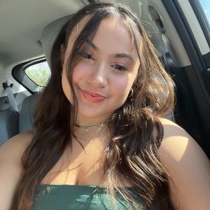 Meet your Posher, Angelica